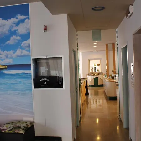 Hotel Emma 3*