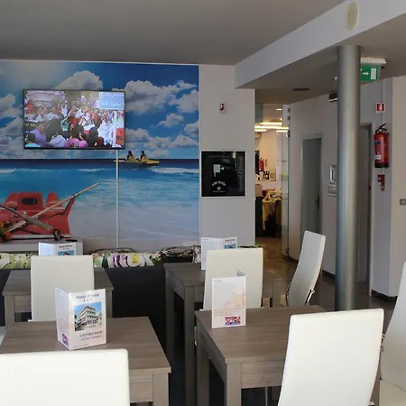 Hotel Emma 3*